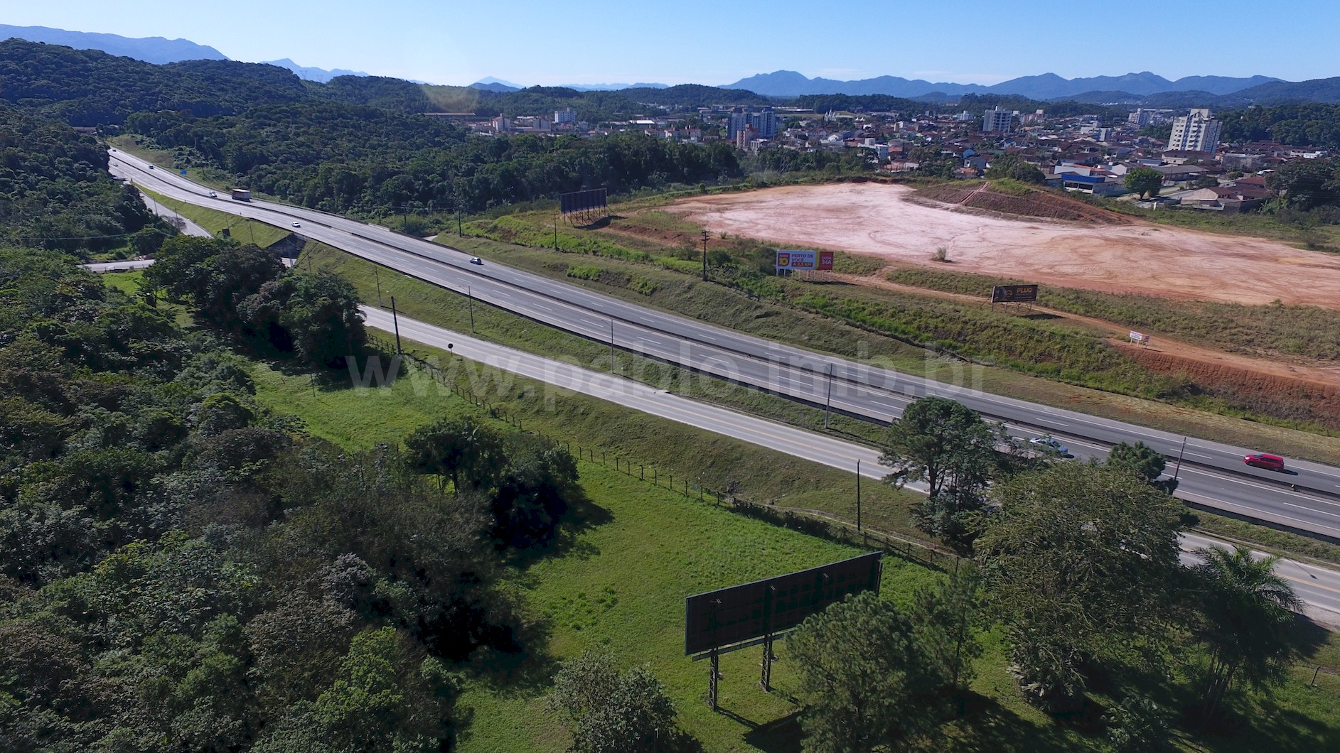 Terreno comercial Venda Joinville