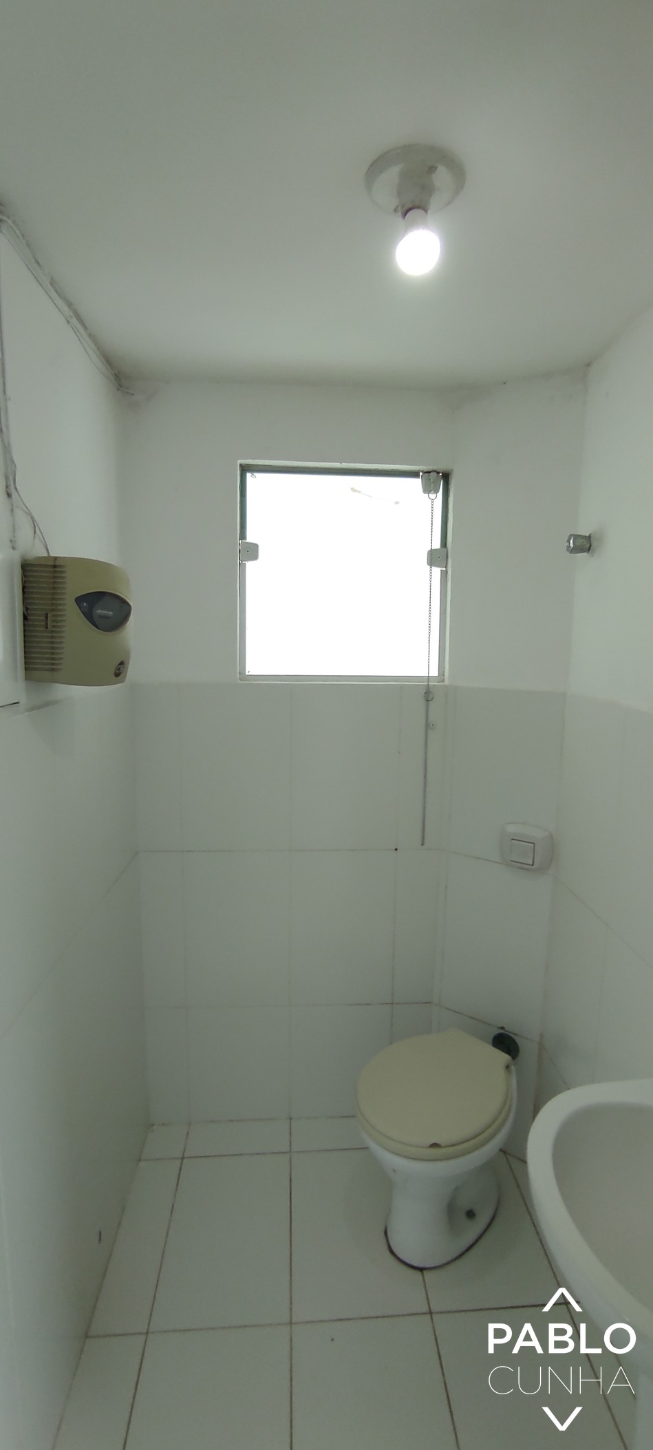 Lavabo_PInf_Oferta-sobrado-camboriú-21_PABLOREALTY.jpg
